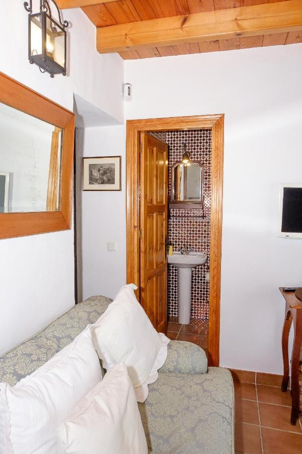 Вилла Casita Blanca Нерха Экстерьер фото
