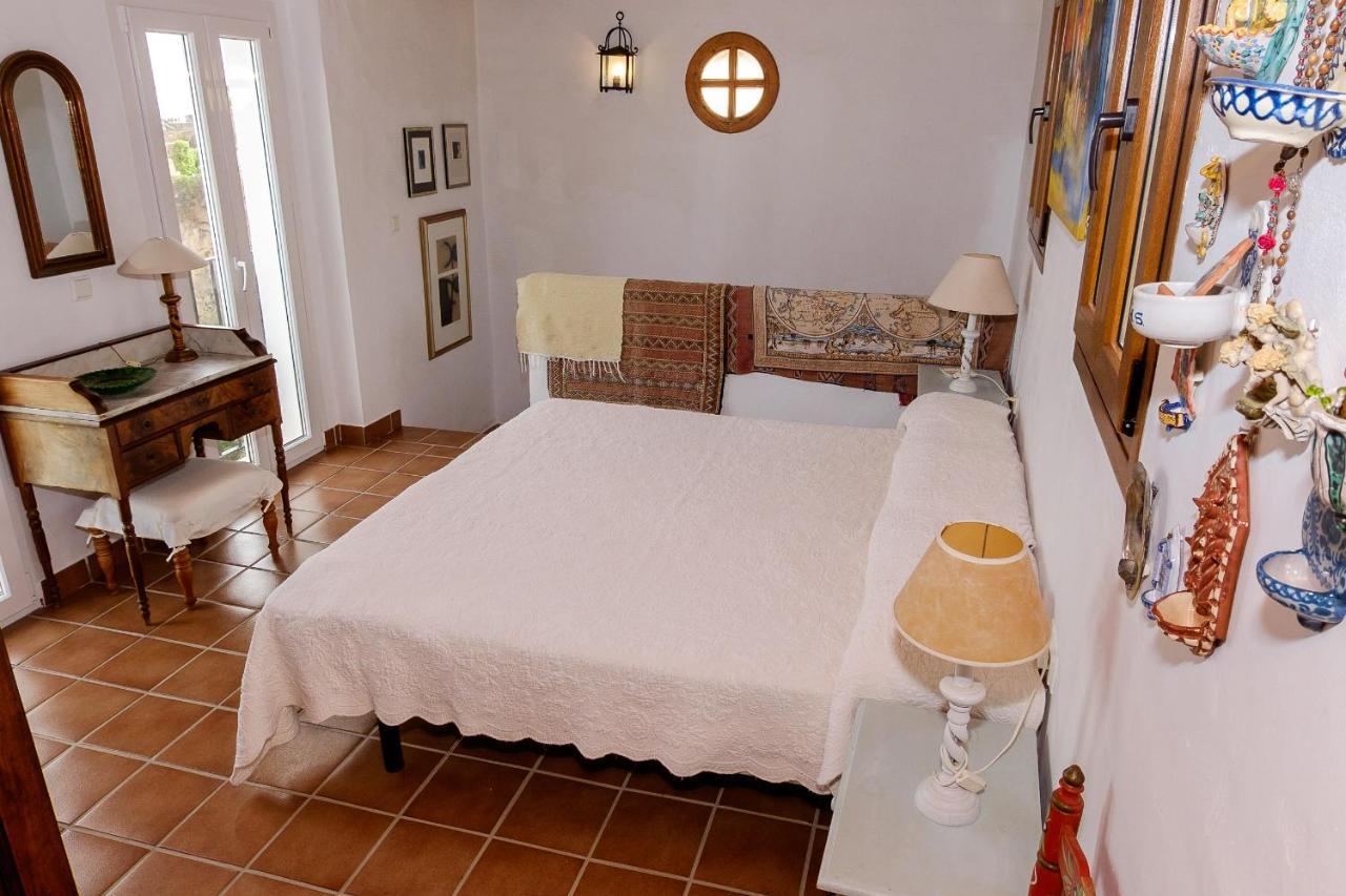 Вилла Casita Blanca Нерха Экстерьер фото